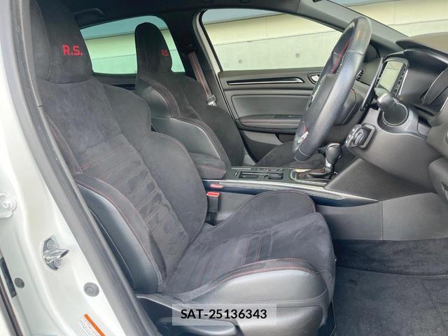Renault MEGANE 2019-07 8731058-8
