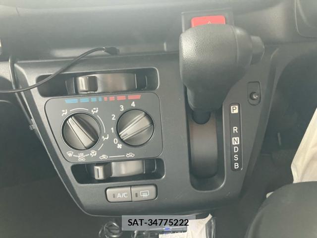 Daihatsu MIRA 2017-10 8730099-18