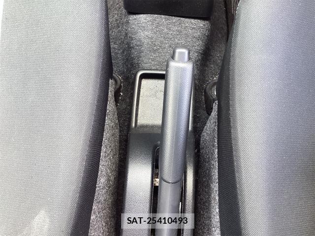 Daihatsu MIRA 2019-05 8731110-8