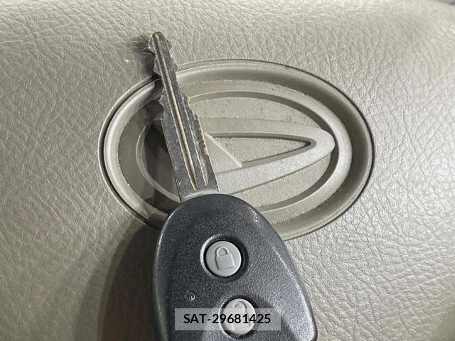 Daihatsu MIRA 2015-02 8726541-5