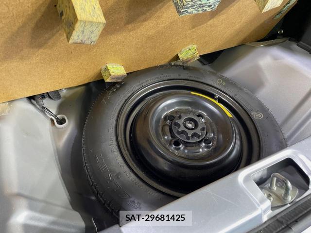 Daihatsu MIRA 2015-02 8726541-6