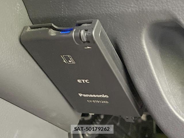 Nissan MOCO 2012-01 8727590-4