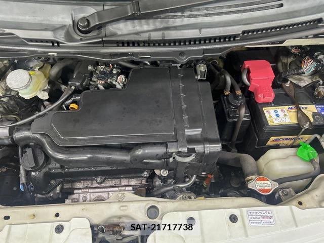 Nissan MOCO 2010-05 8730917-17