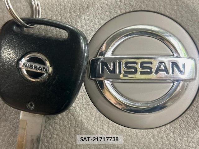 Nissan MOCO 2010-05 8730917-4