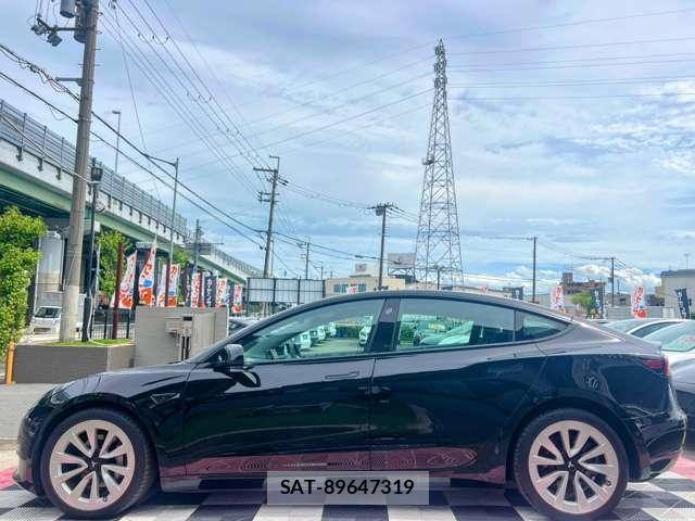 Tesla MODEL 3 2021-08 8731290-10