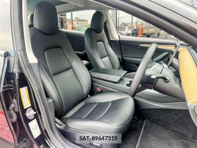 Tesla MODEL 3 2021-08 8731290-17