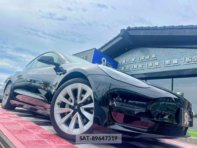 Tesla MODEL 3 2021-08 8731290-5