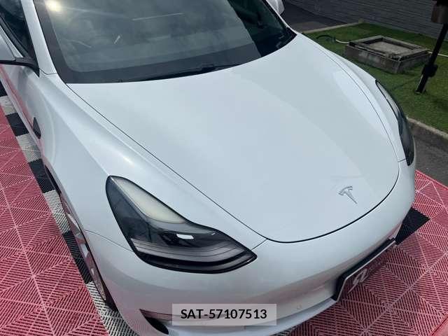Tesla MODEL 3 2021-12 8731292-12