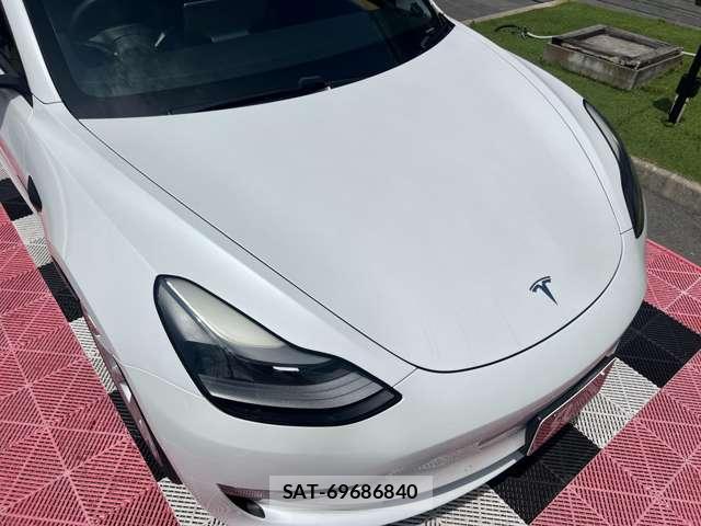 Tesla MODEL 3 2021-10 8731293-13