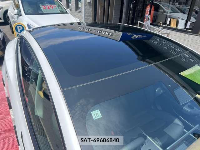 Tesla MODEL 3 2021-10 8731293-14