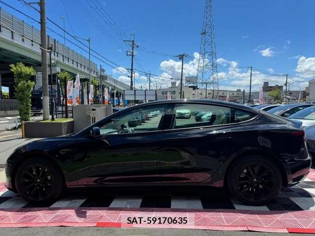 Tesla MODEL 3 2021-04 8731294-10