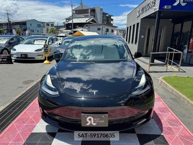 Tesla MODEL 3 2021-04 8731294-12
