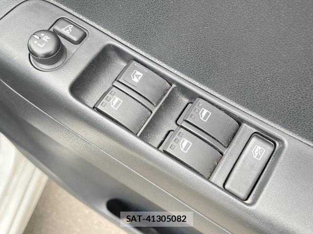 Daihatsu MOVE CONTE 2013-11 8730530-7