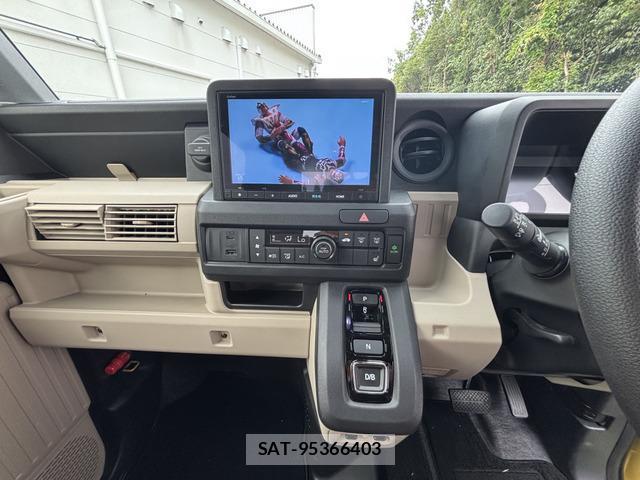Honda N-VAN e: 2025-04 8731186-11