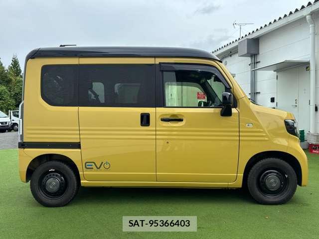 Honda N-VAN e: 2025-04 8731186-17