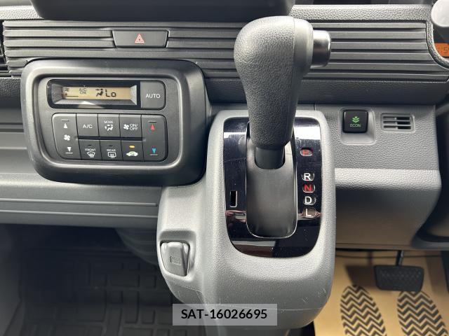 Honda N-VAN 2021-02 8729796-15