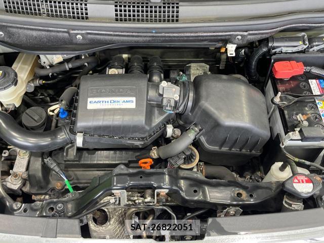 Honda N-WGN 2017-10 8730702-17