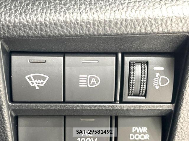 Toyota NOAH 2024-06 8725751-6