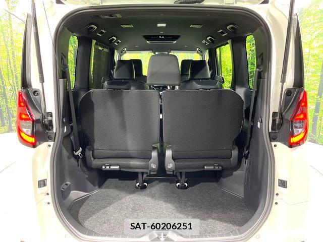 Toyota NOAH 2024-06 8725755-11