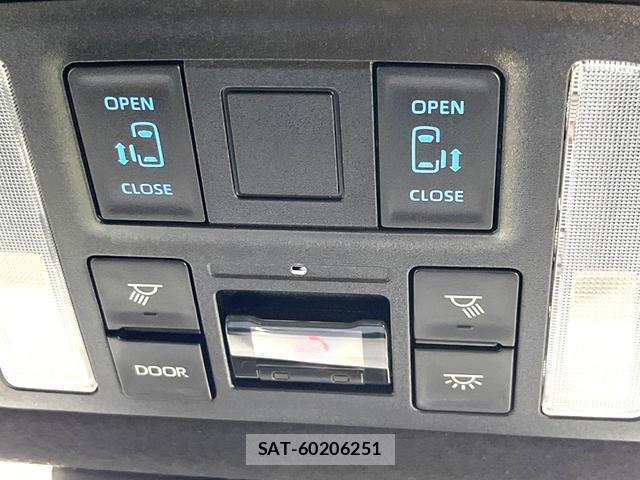 Toyota NOAH 2024-06 8725755-2