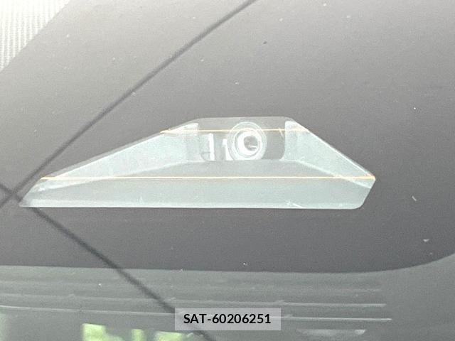 Toyota NOAH 2024-06 8725755-6