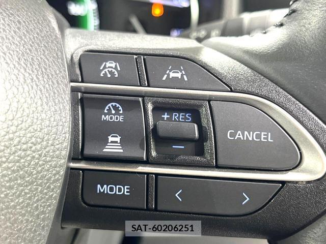 Toyota NOAH 2024-06 8725755-7