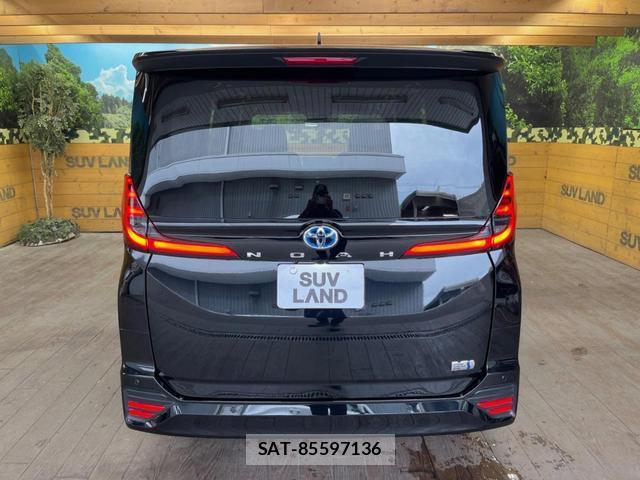Toyota NOAH 2024-04 8726426-14