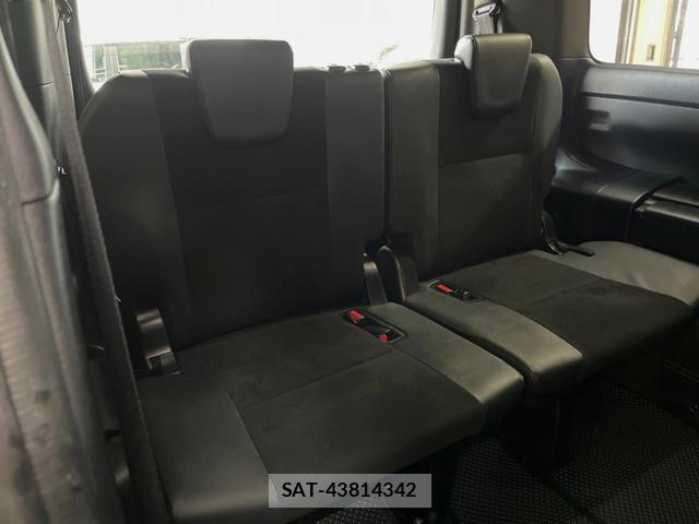 Toyota NOAH 2017-05 8726431-9