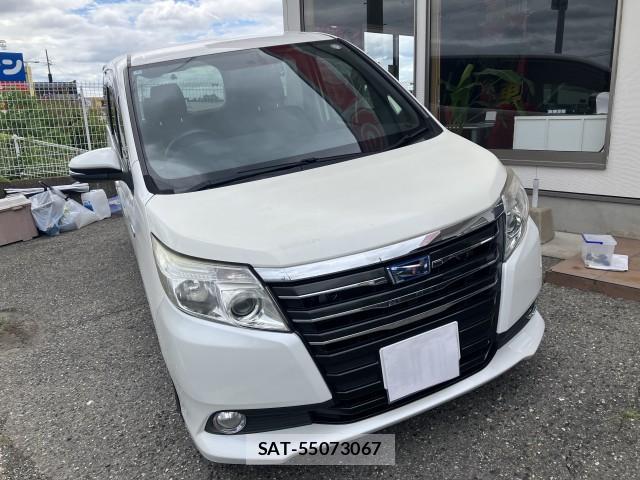 Toyota NOAH 2014-09 8726516-0