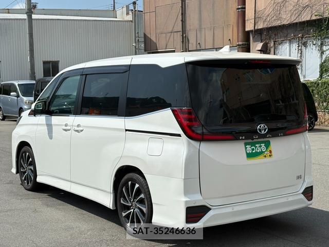 Toyota NOAH 2025-02 8726577-9