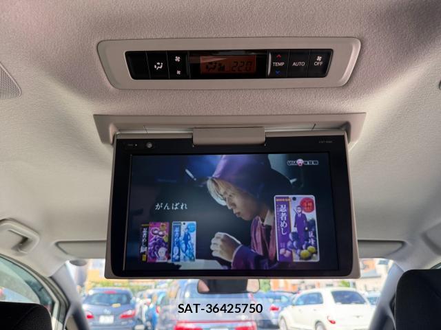 Toyota NOAH 2019-10 8726647-17