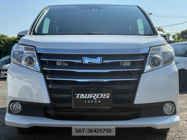 Toyota NOAH 2019-10 8726647-9