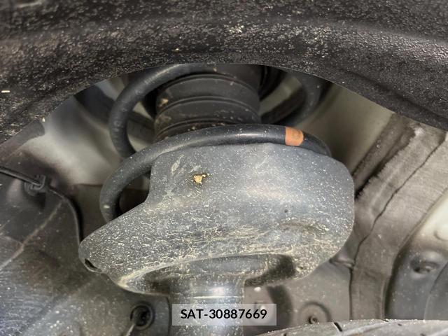 Toyota NOAH 2023-10 8726808-19