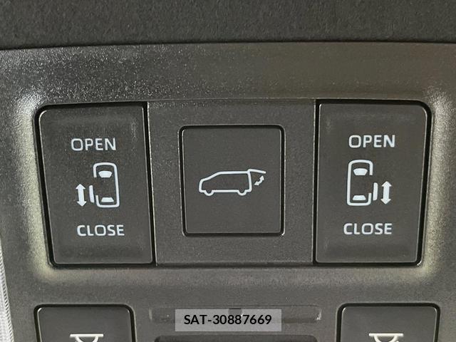 Toyota NOAH 2023-10 8726808-5