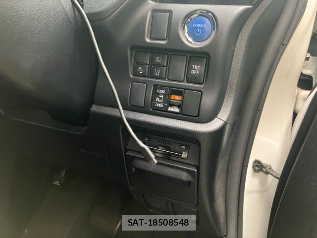 Toyota NOAH 2020-10 8727145-15