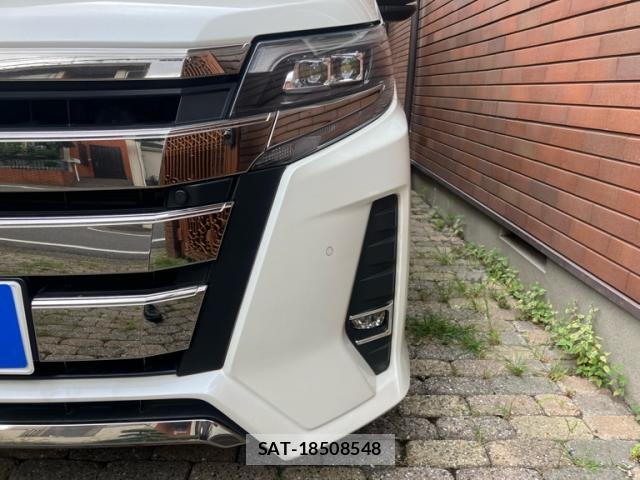 Toyota NOAH 2020-10 8727145-2
