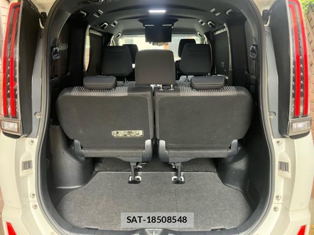 Toyota NOAH 2020-10 8727145-9