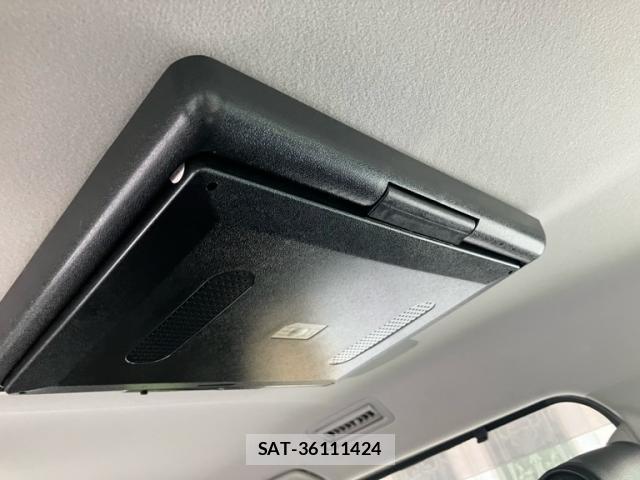 Toyota NOAH 2015-11 8727206-15