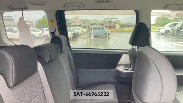 Toyota NOAH 2010-10 8727218-10