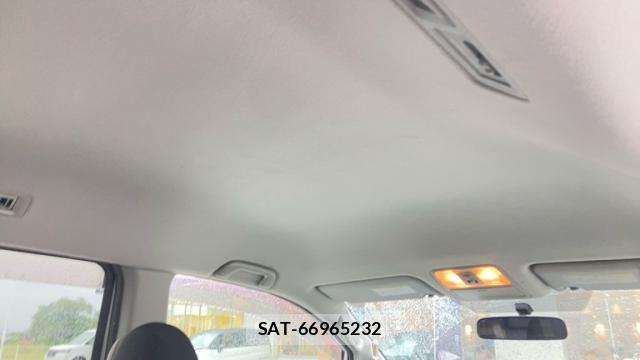 Toyota NOAH 2010-10 8727218-15