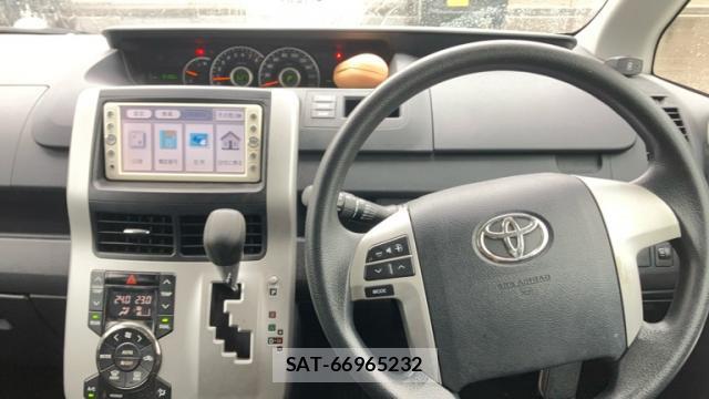 Toyota NOAH 2010-10 8727218-18