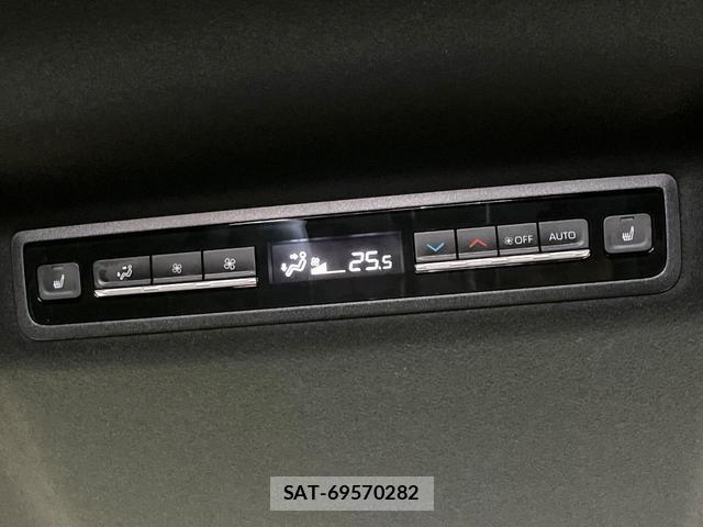 Toyota NOAH 2022-11 8727648-5