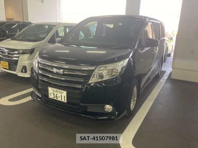 Toyota NOAH 2014-07 8727686-0