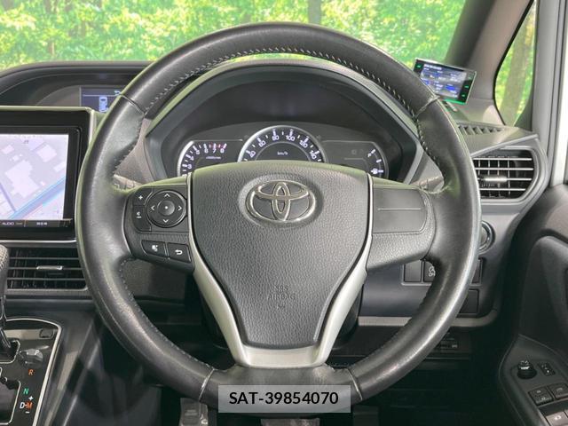 Toyota NOAH 2014-05 8727726-12
