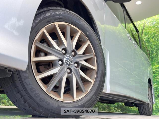Toyota NOAH 2014-05 8727726-14