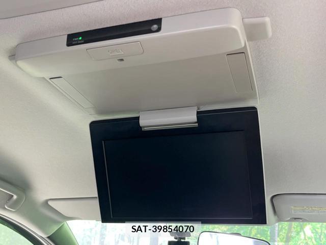 Toyota NOAH 2014-05 8727726-4