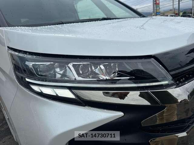 Toyota NOAH 2025-09 8727756-11
