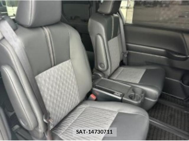 Toyota NOAH 2025-09 8727756-16