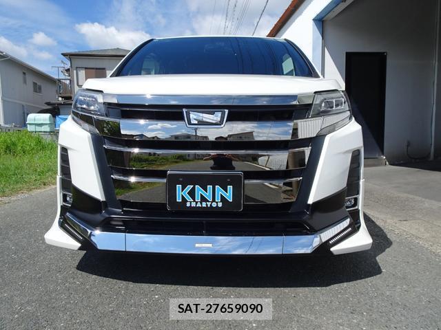 Toyota NOAH 2017-10 8728259-1