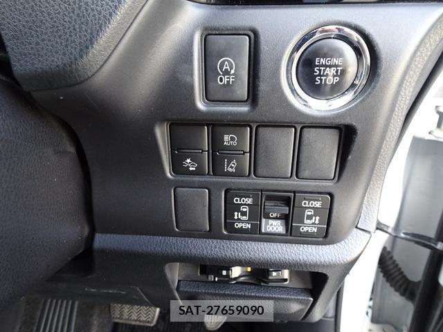 Toyota NOAH 2017-10 8728259-18